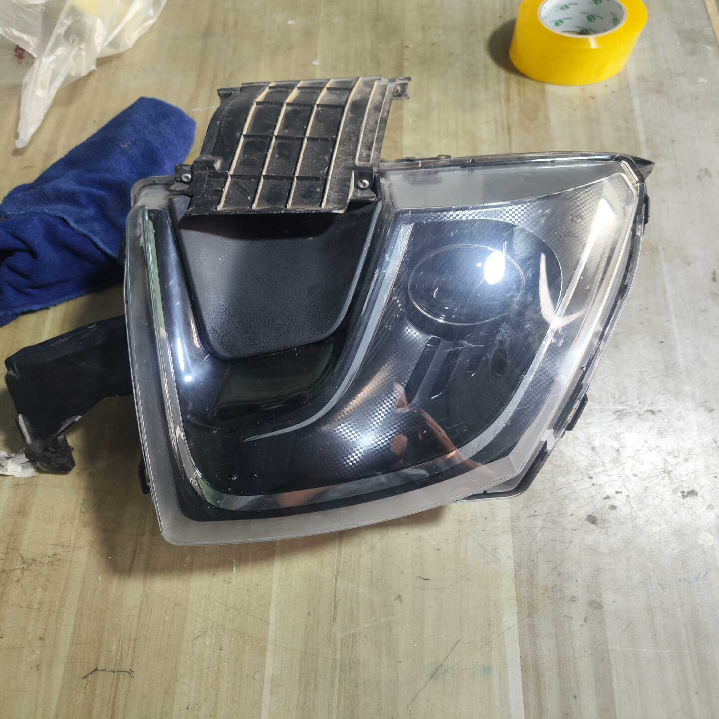 E135红旗EQM5右前大灯，原厂LED拆车大灯总成，全--议价商品