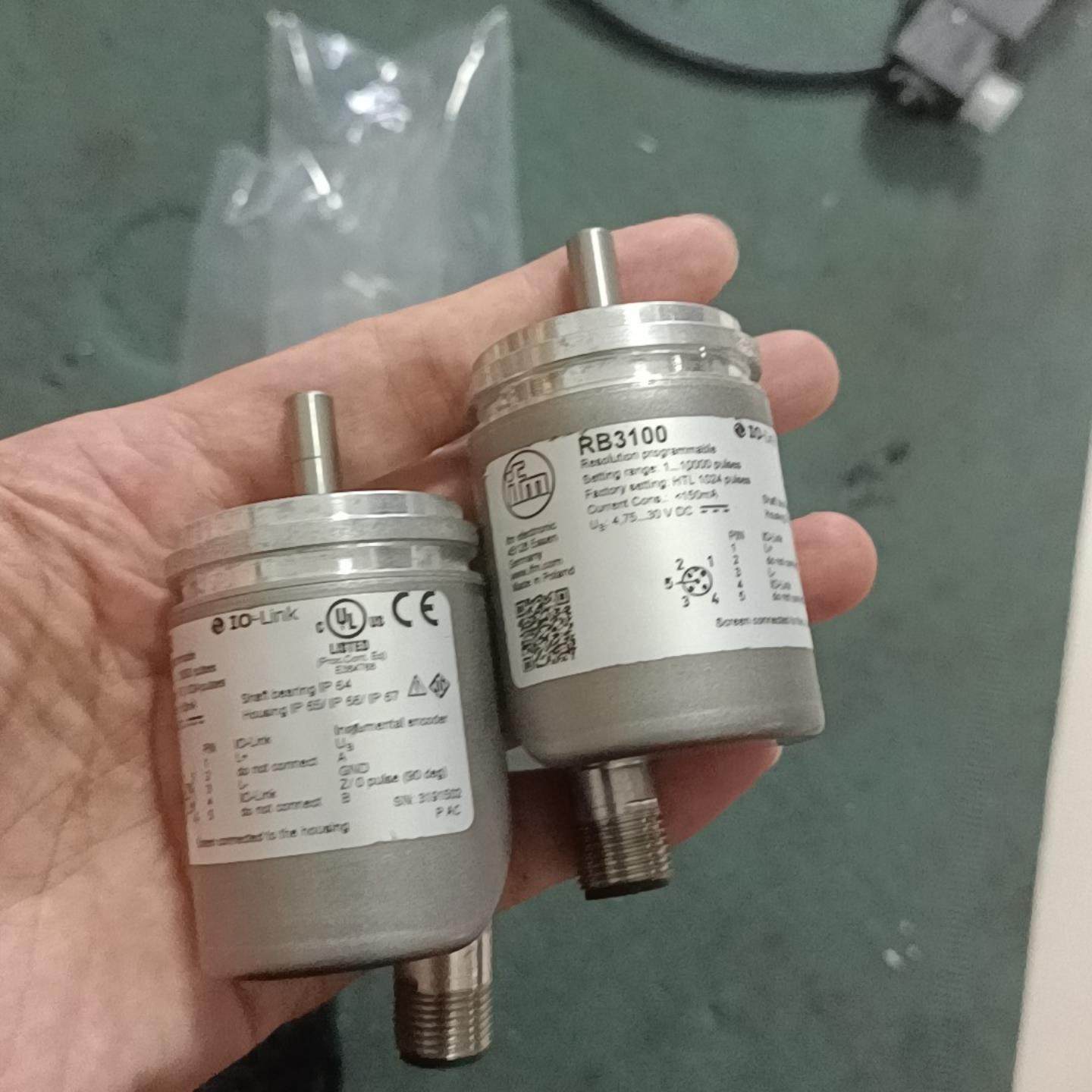 易福门编码器，拆机下来的RB3100两个，实物图拍摄，功能正--议价