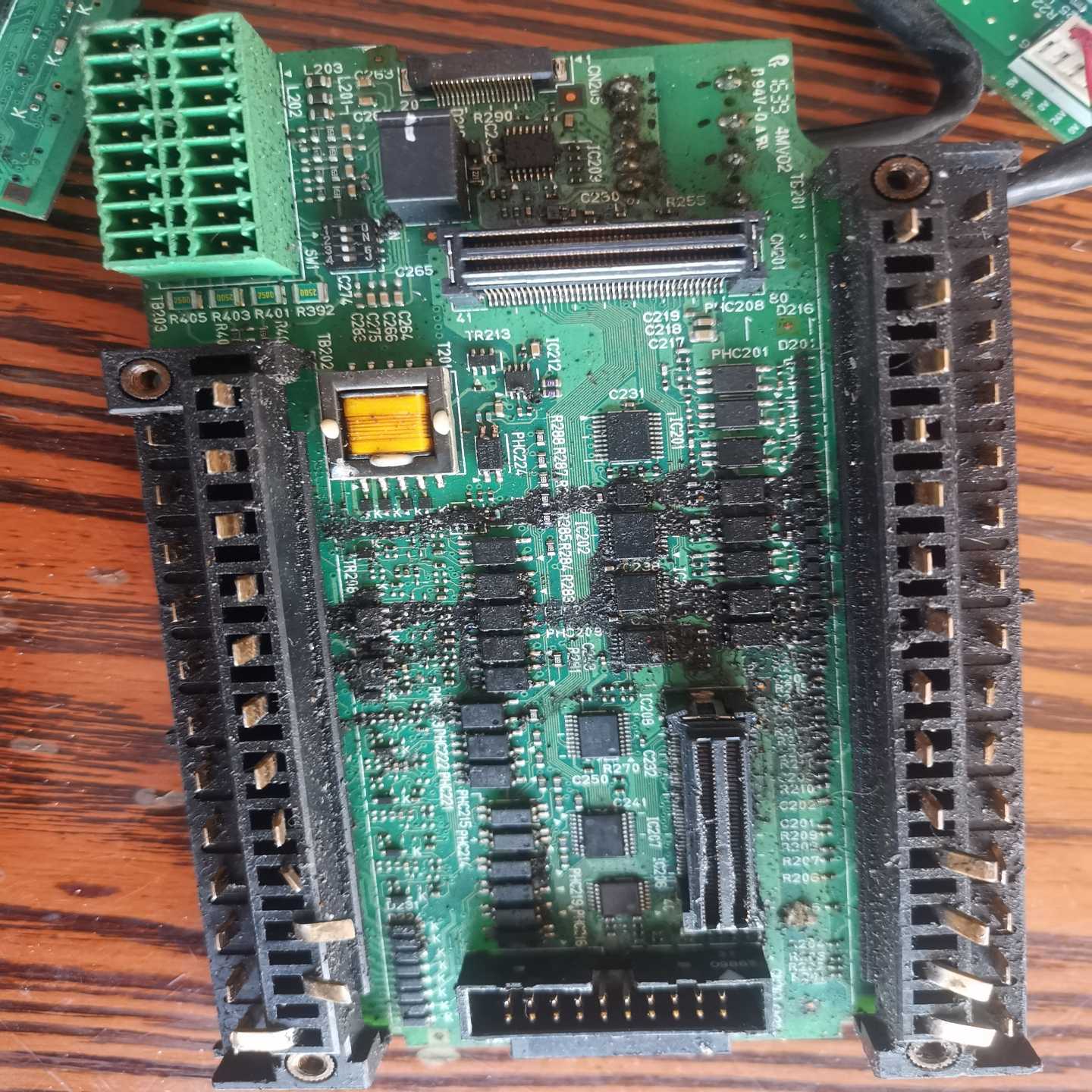 PLC CP1H-XA40DT-D一套板子成色如图便宜~询价