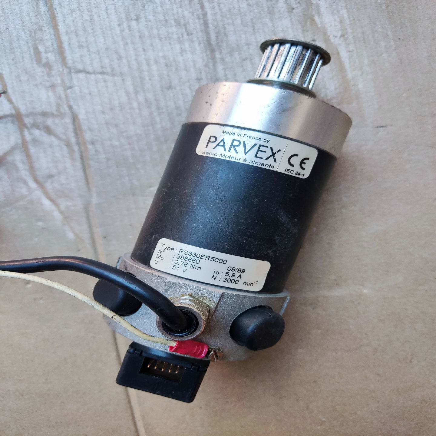 拆机PARVEX电机RS330ER500051V5.9A--议价商品