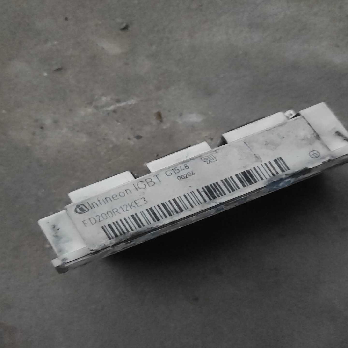 英飞凌FD200R12KE3,,价格180询价