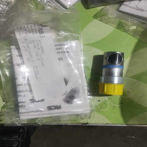 咨询-STAUBLI史陶比尔链接器，RCS06，带包装，有4