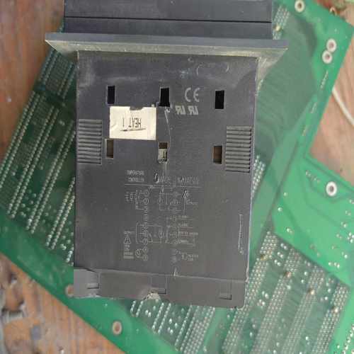 【星慕电子】富士温控器 PXZ-9  PXZ9RAY2-5VC26-D