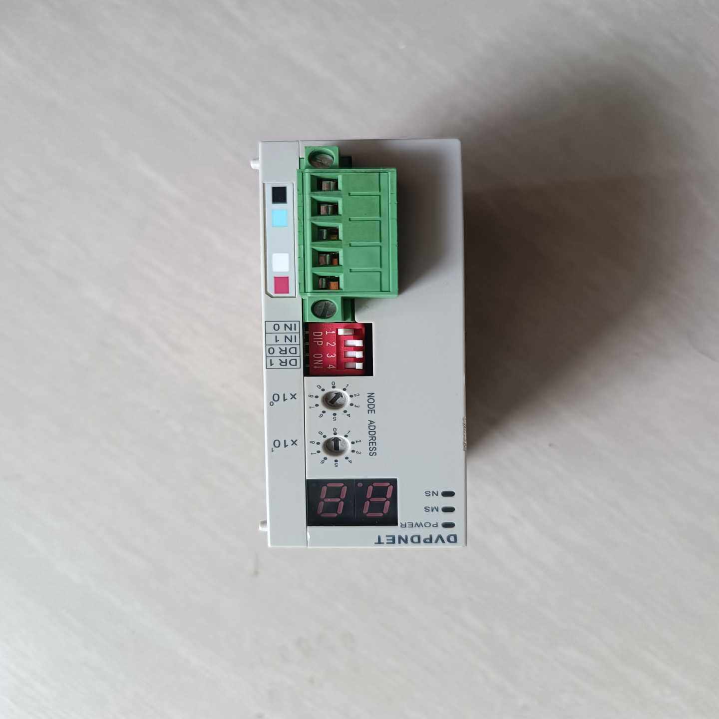 台达PLC扩展DVPDNET-SL成色实物图，功能正常适用