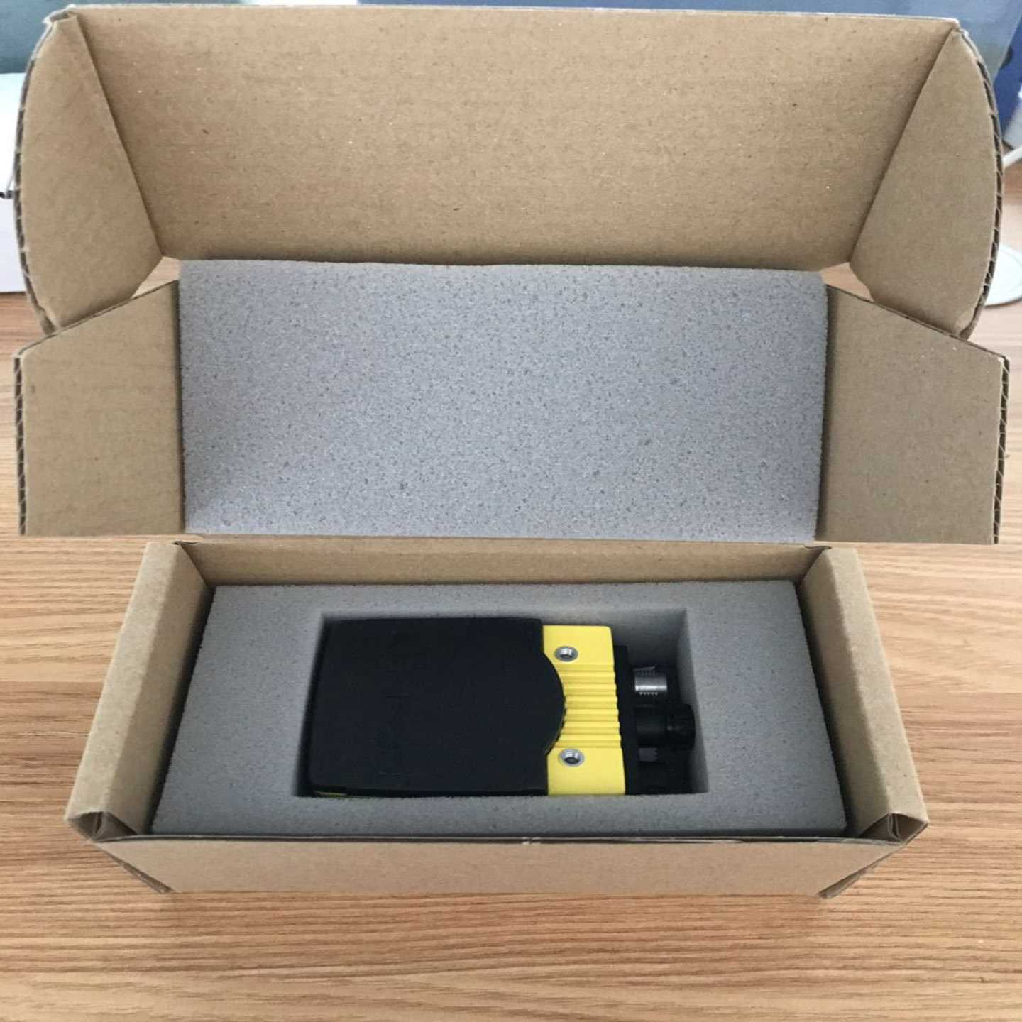 康耐视工业相机IS7600M-363-50坚固耐用性现货S实拍