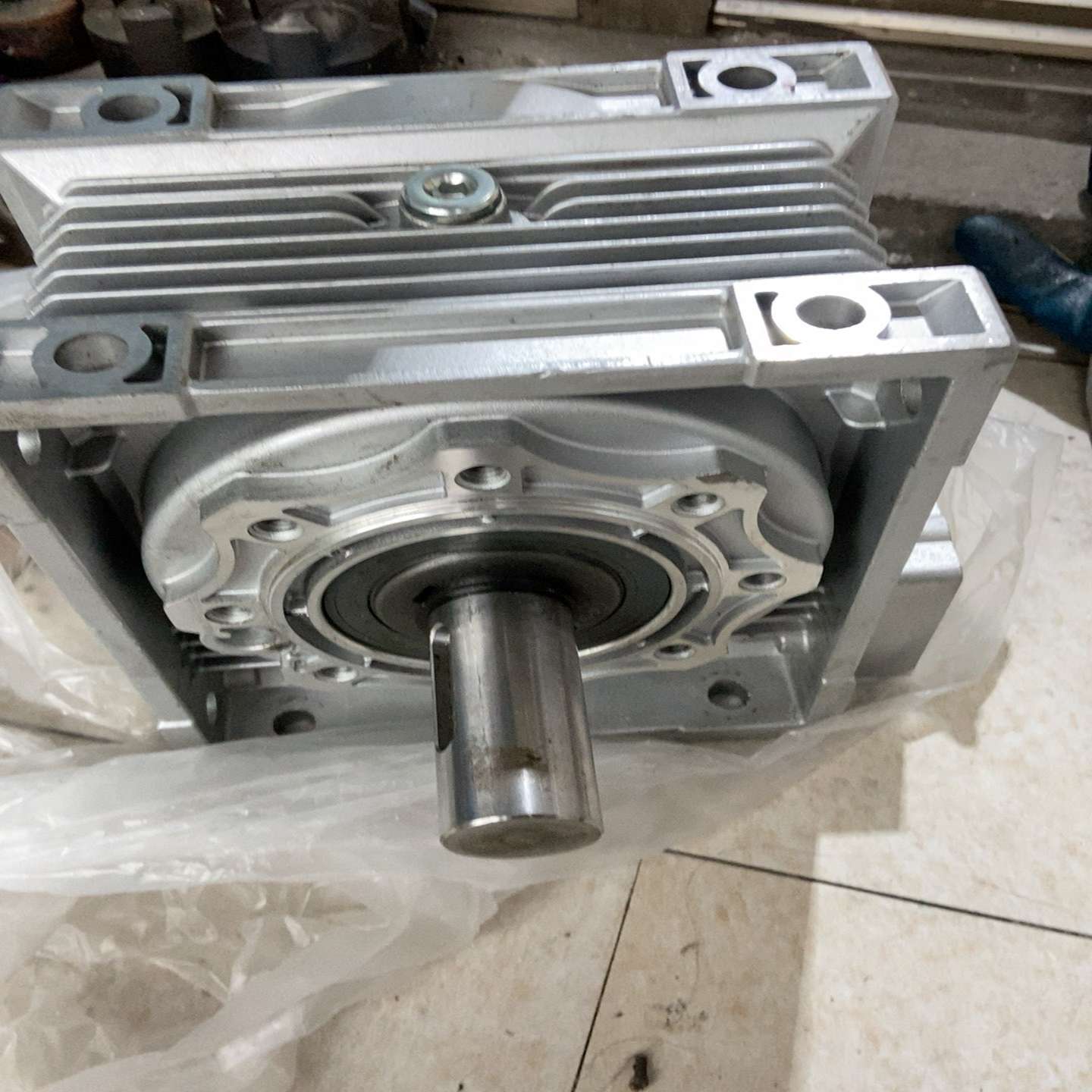 询价~ 施耐德 LXM23AU04M3X 伺服驱动器