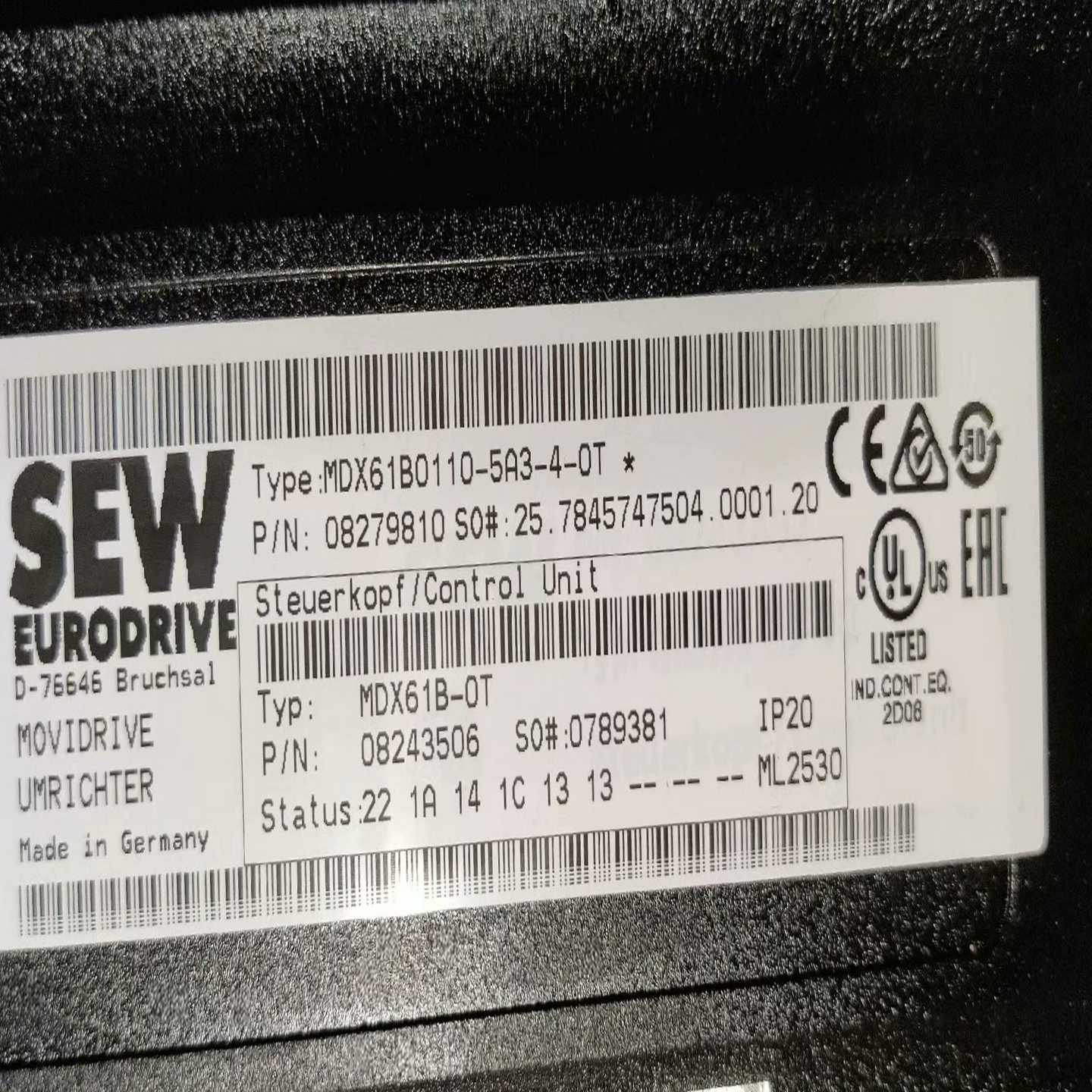 #变频器MDX61B0110-5A3-4-0T~询价