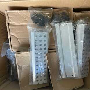 CKD电磁阀汇流板SSD2-QL-63-50-R,未使用~询价