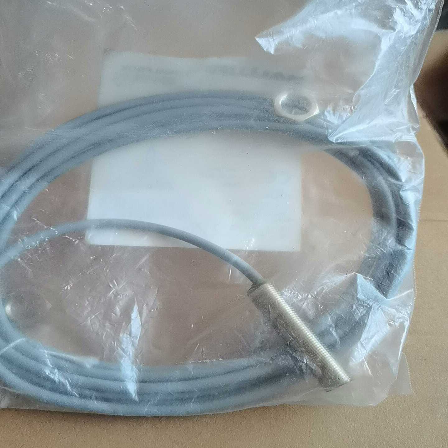 议价巴鲁夫接近开关BESM12MI-pscv20b-bv03现货/维修