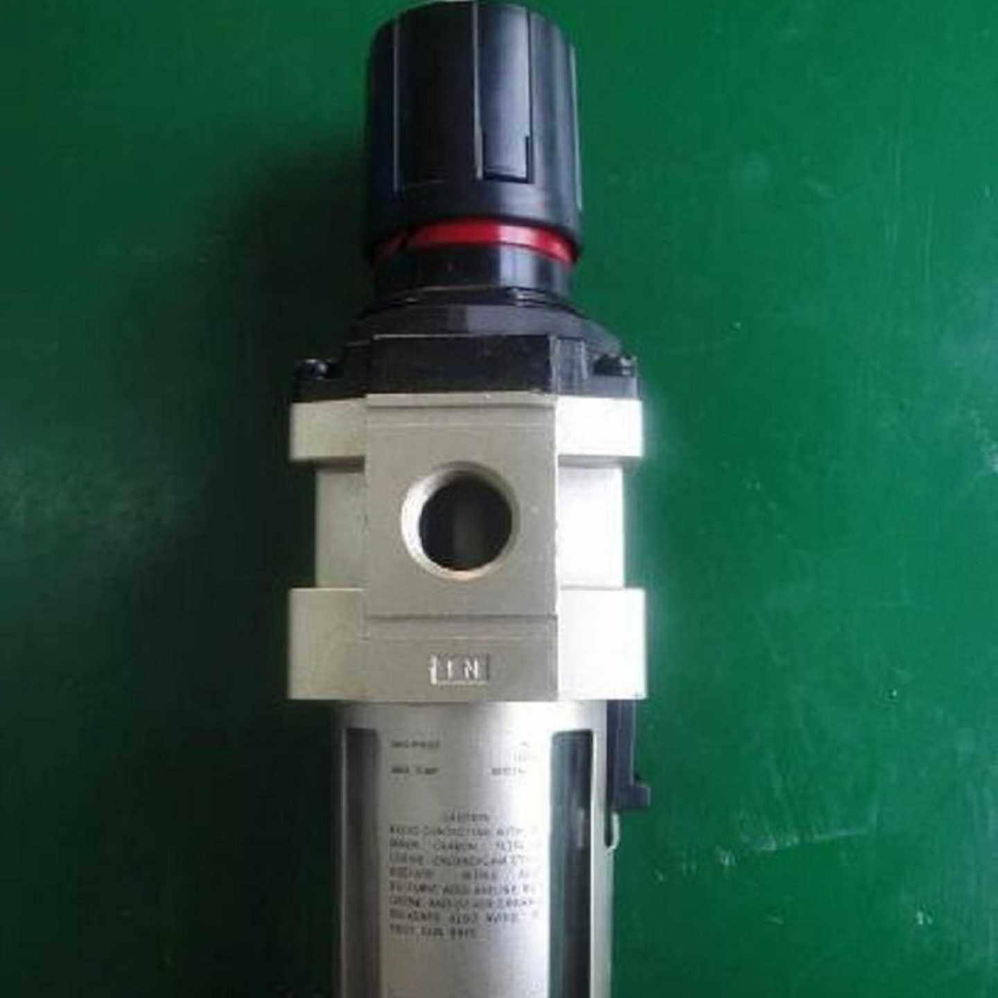 QTY-L4f0减压阀带压力表QIU-L20密封性能好过滤作用