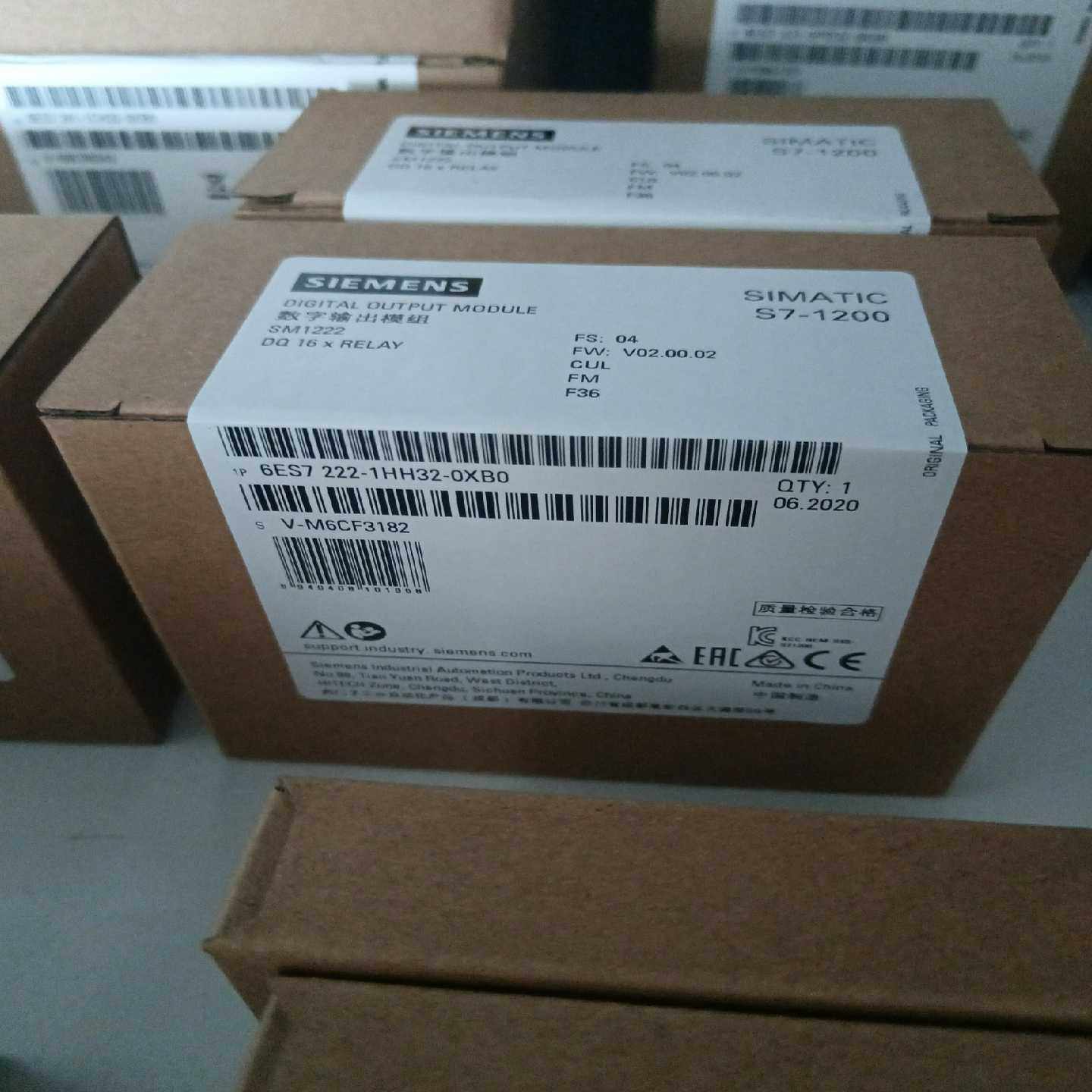 【议价】6ES7222-1HH32-0XB0未拆封适用