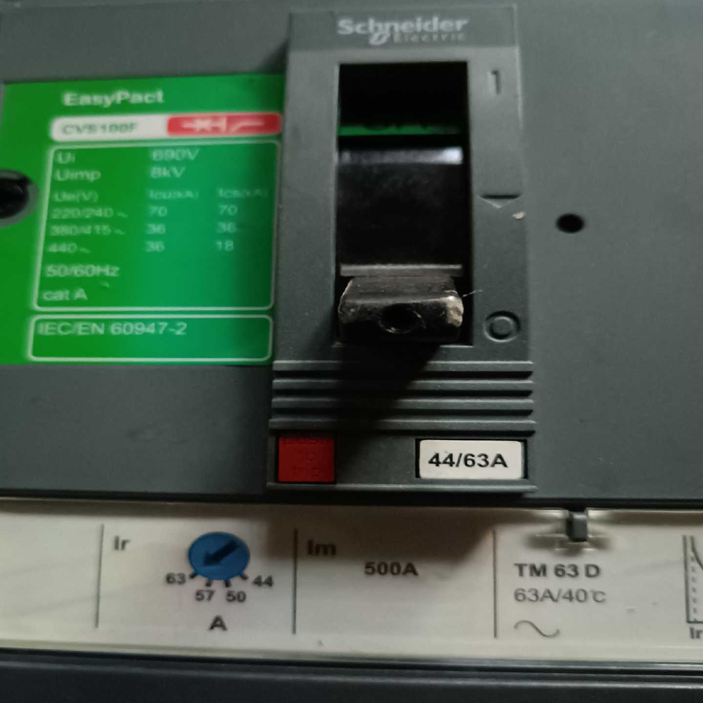 施耐德CVS100F漏电保护器 4P 63A 单价3拍前询价