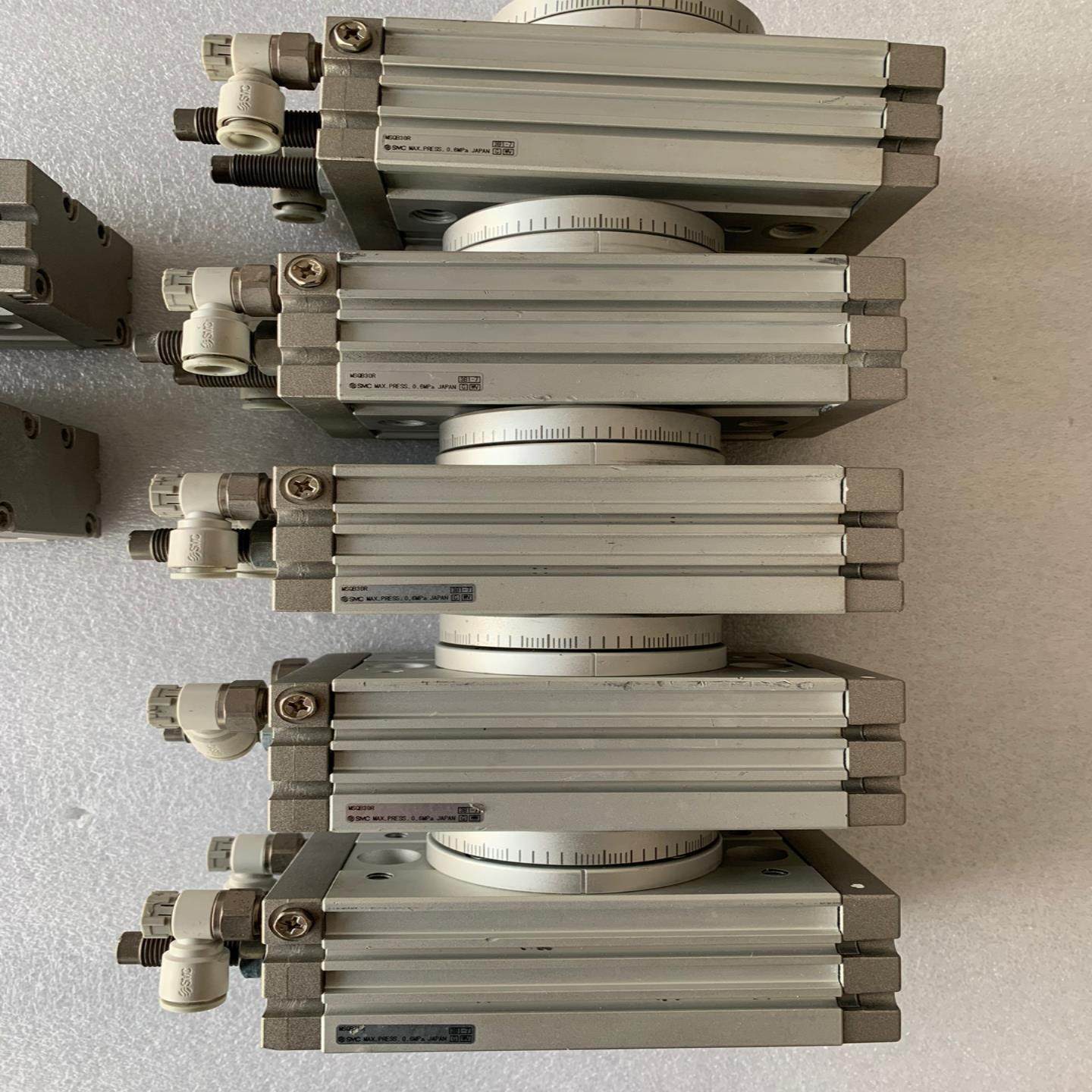 SMC正品旋转气缸MSQB30R 6台400一个MSQB20{议价}