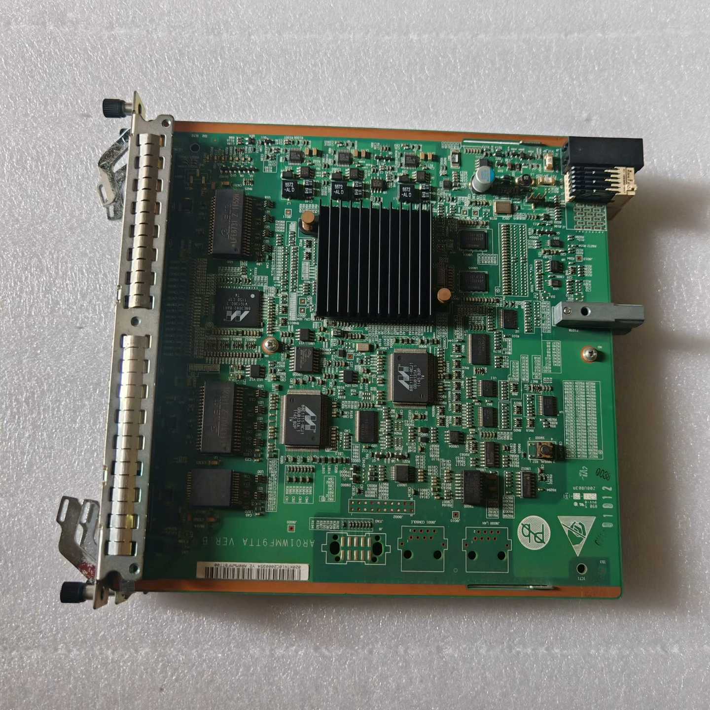 AR0MWMF9TT008FE1GE华为AR系列业务板卡-议价