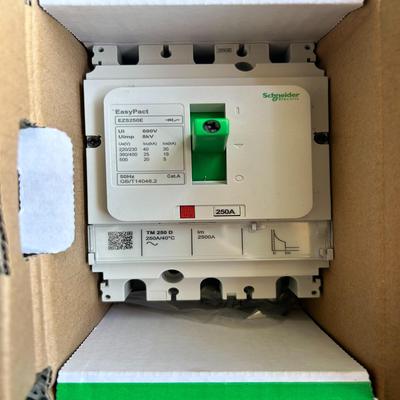 议价施耐德EZS250E塑壳断路器，