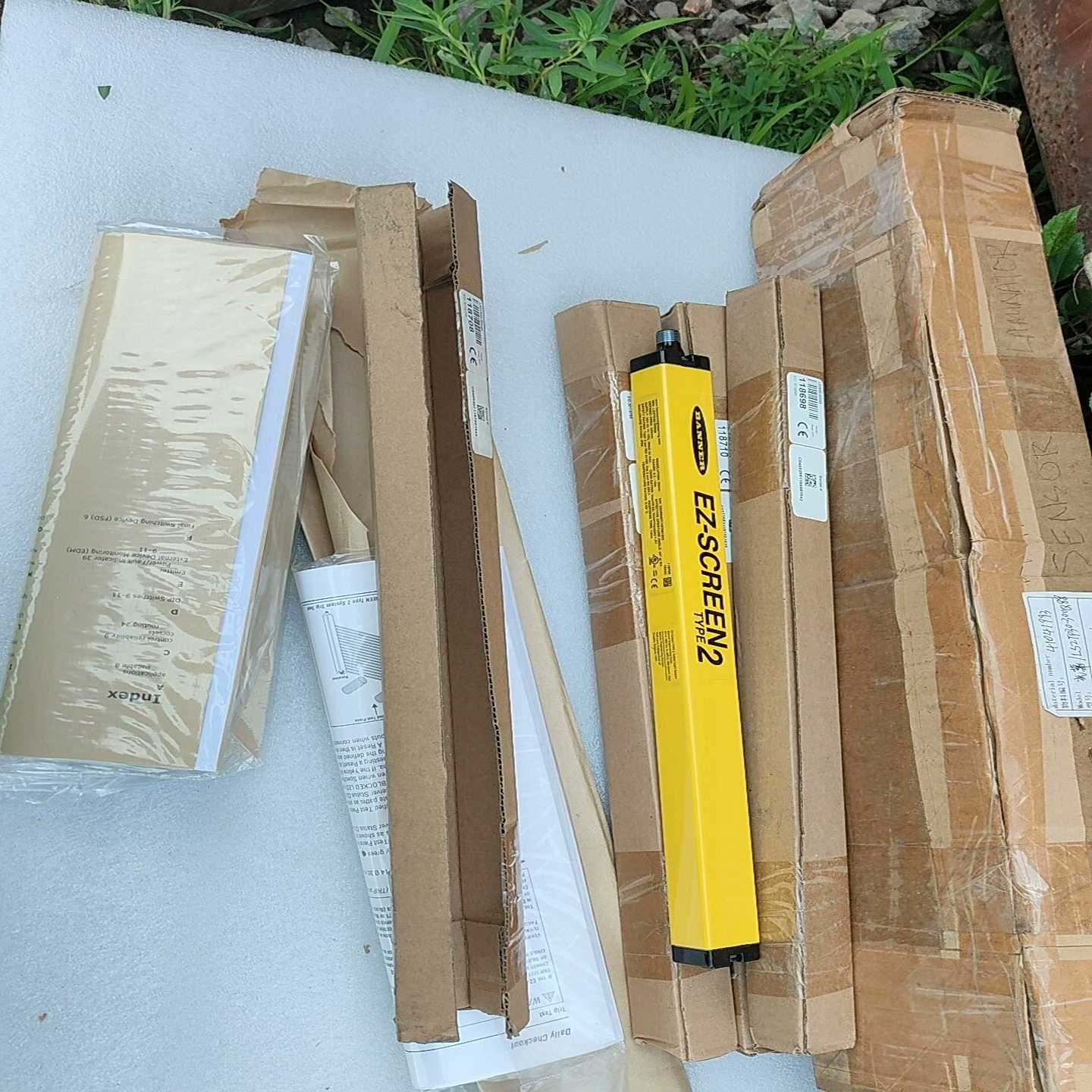邦纳光幕LS2E30-300Q8，配件齐全，适用