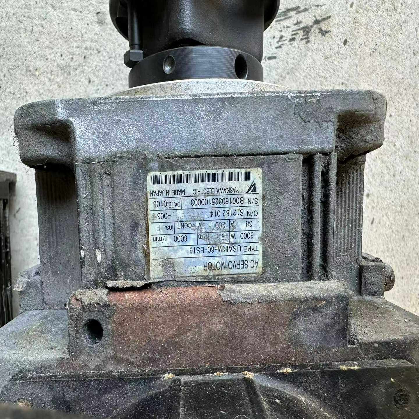 安川伺服电机USAIKM-60-ES16，6000W，600-询价客服