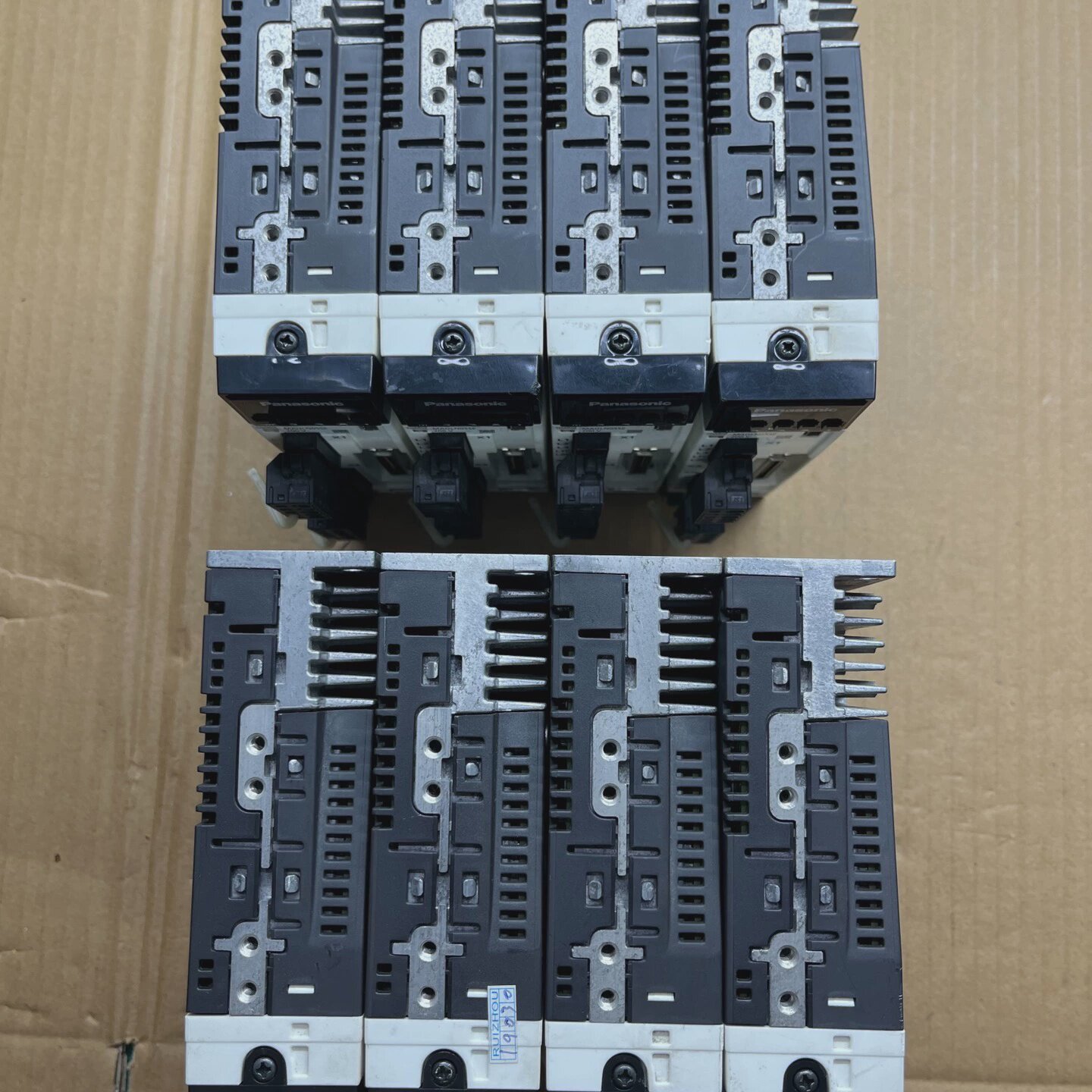 松下A6 100W伺服驱动器MADLN05SE 功能正常 现--议价商品