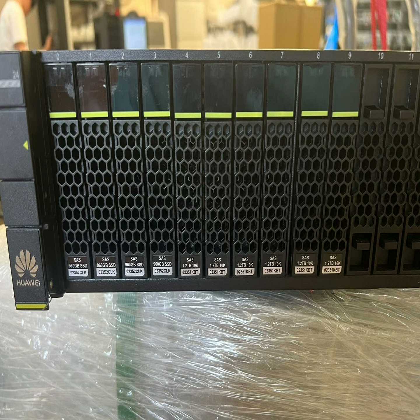 机房下架全新外观HUAWEI华为02351KBT1.-议价