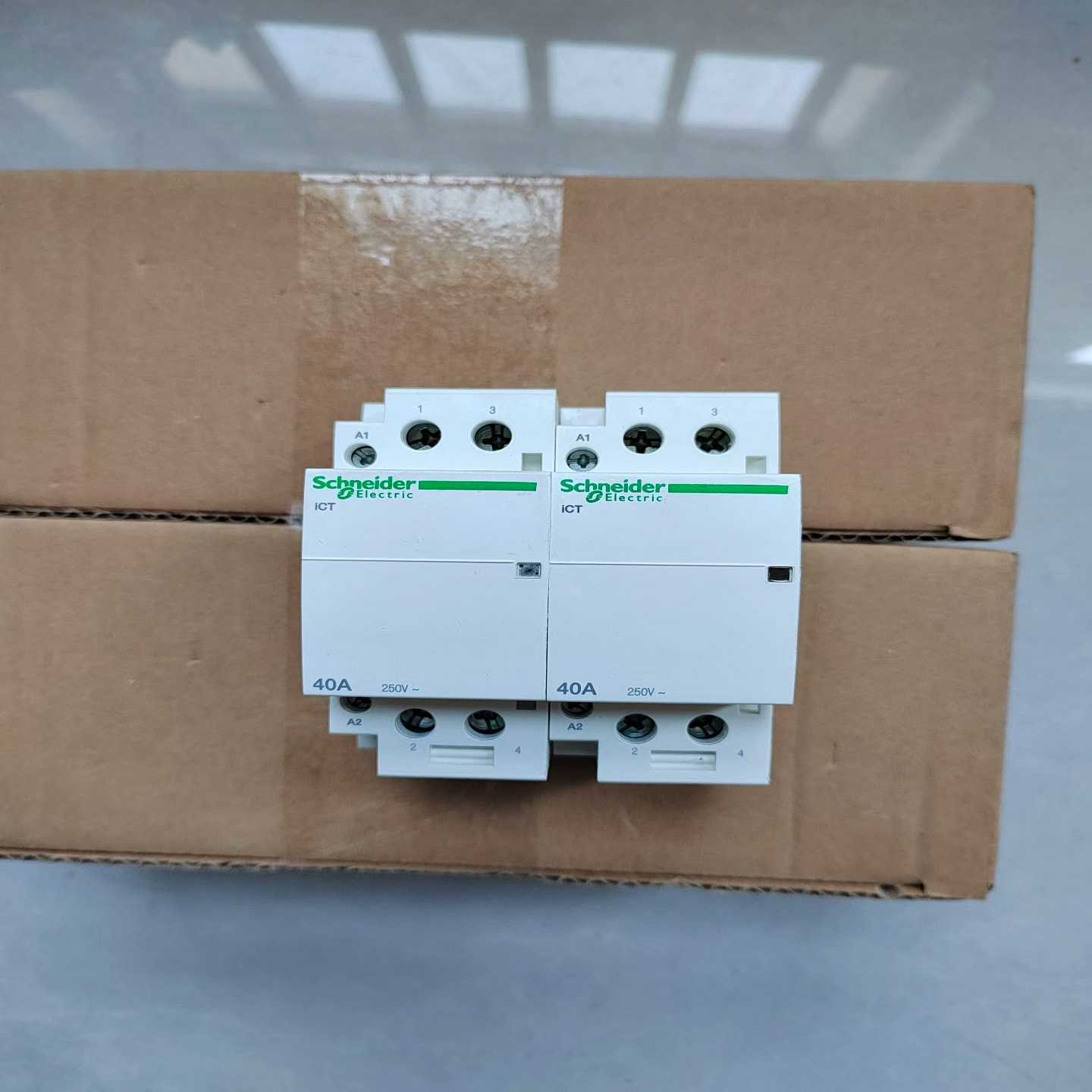 施耐德家用交流iCT2P40a2NO--议价商品