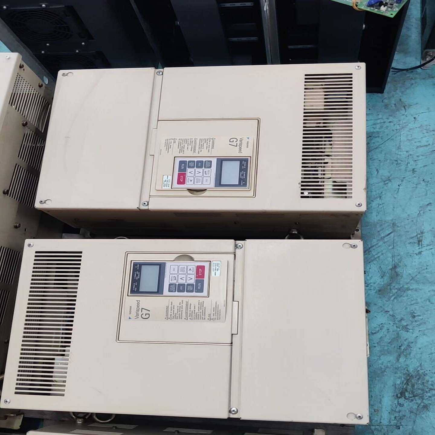 安川变频器CIMR-G7B4030，30kw，无修，功能询价