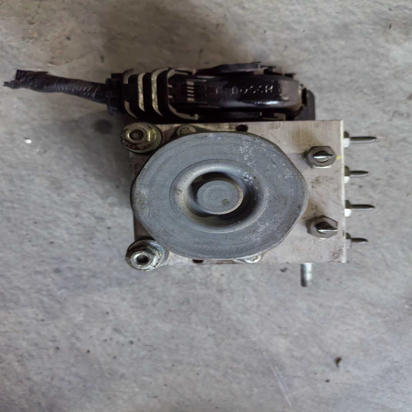 红旗H7原装ABS泵总成，型号3550025LE07X91，--议价商品