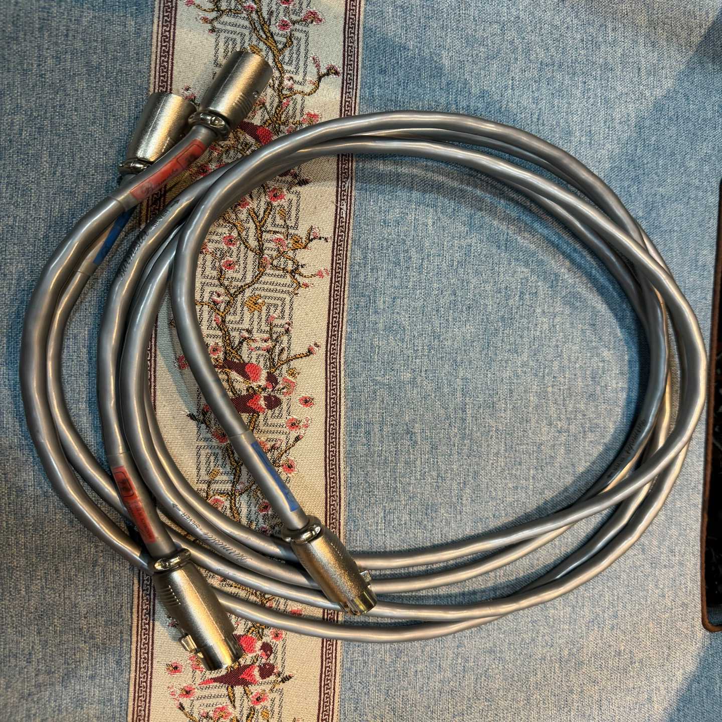 询价Burmester柏林之声32平衡线，银线2米长