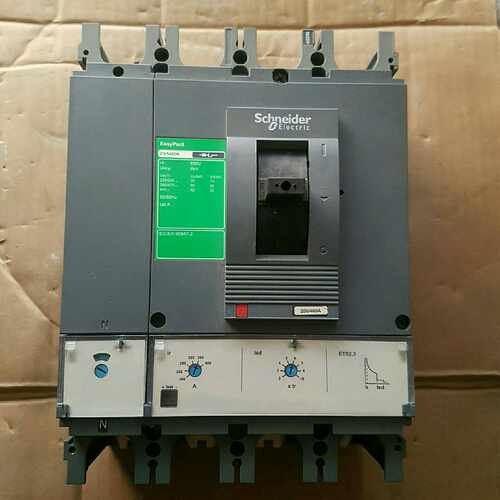 施耐德塑壳断路器CVS400N型4线400AETS2.(胖胖商铺）