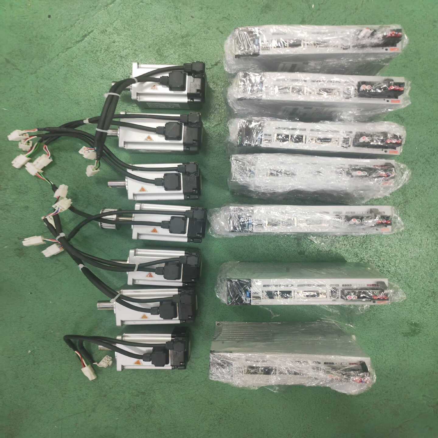 SB-X5EB040A-AO-00最新款禾川伺服400瓦7套-议价