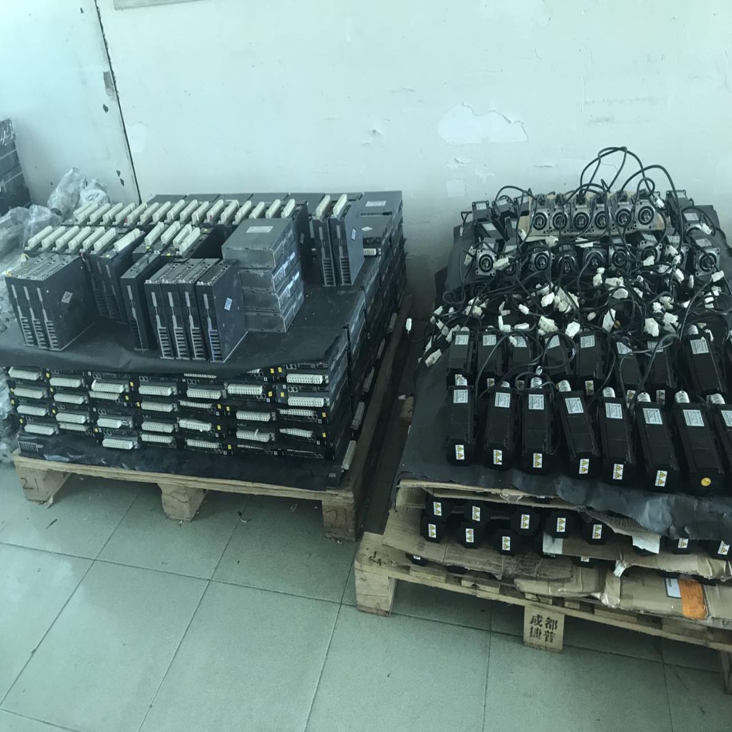 原装拆机件200w汇川伺服电机IS600PS1R6I+ISMH1-20B30CB-U131X