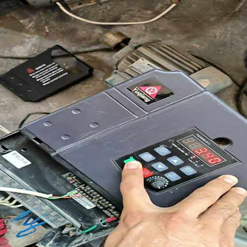 誉强变频器YQ3000G11-4011G/15P    11【白零商行】