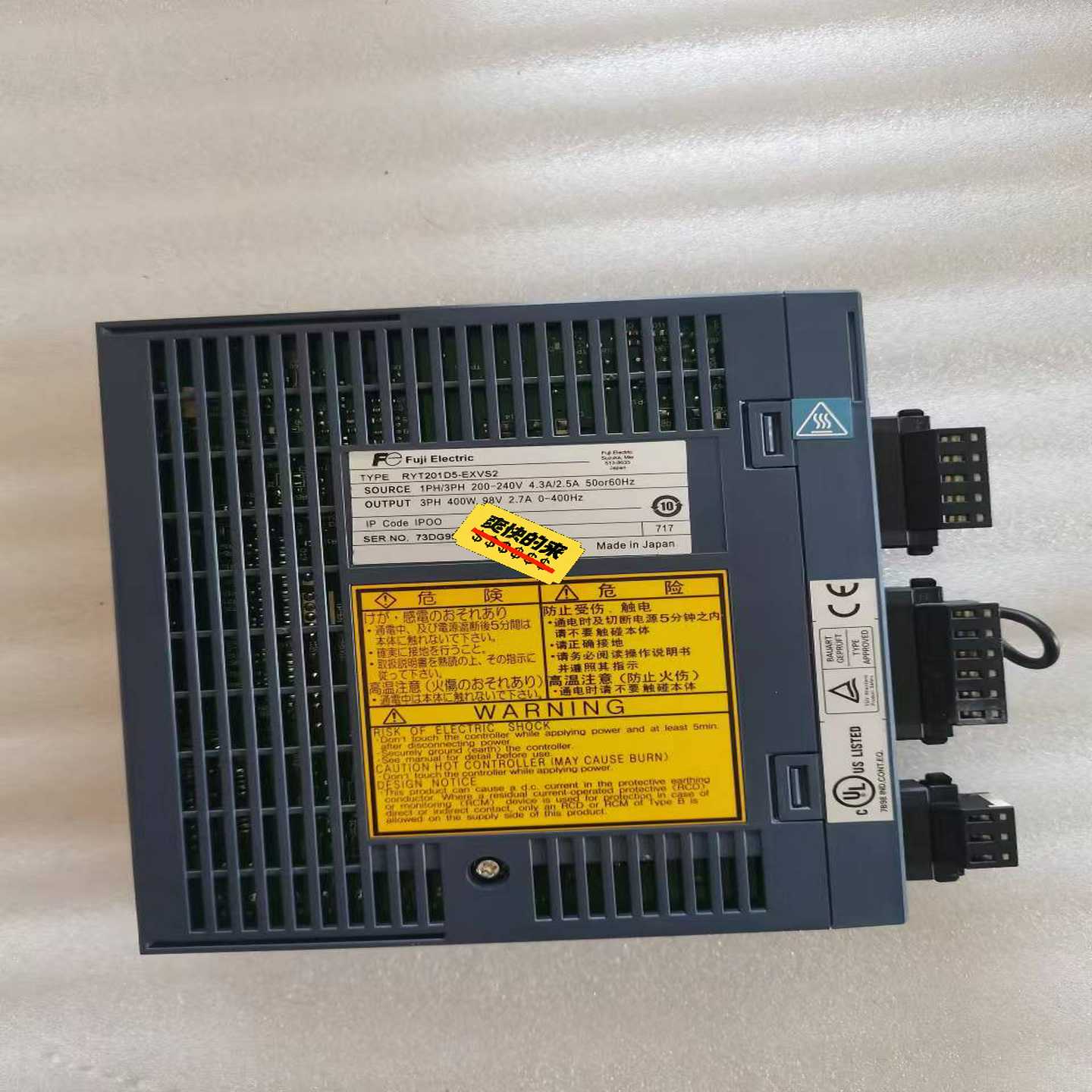 议价全新日本进口富士400aW驱动器一个，型号RYT201D5-E现货/维修