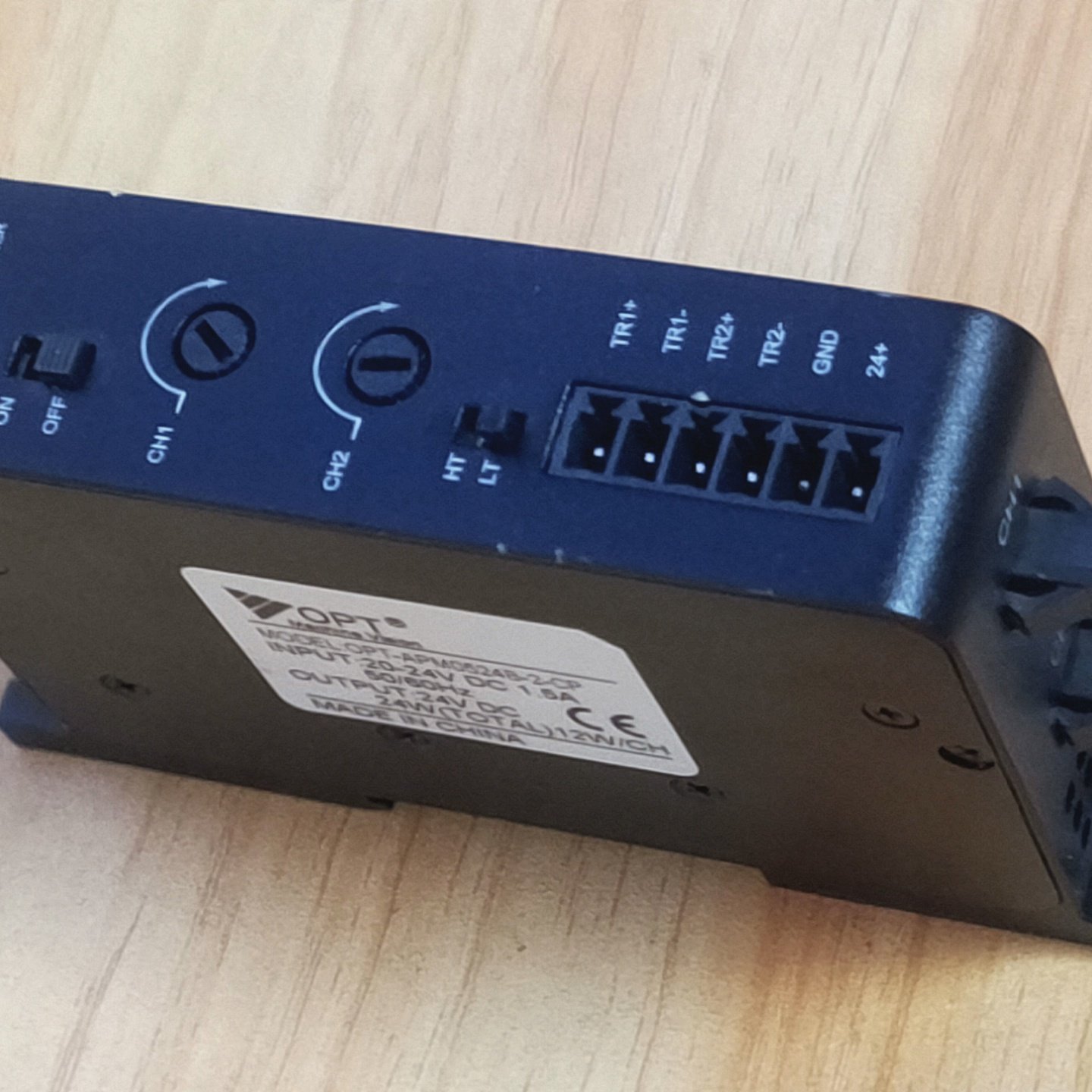 全新原装正品OPT-APM0524B-2–CP光源控制器询价