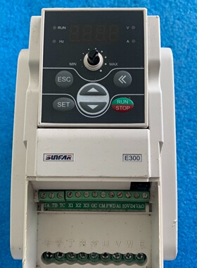 四方变频器E3004T0007380V实物拍摄功能包-议价