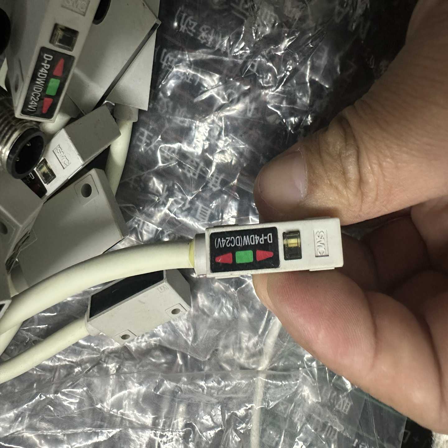 全新SMC磁敏传感器D-P4DW，DC24V电压，原装正品。--议价商品