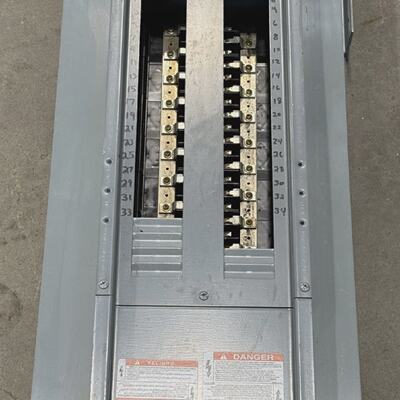 Square D NQOD42L225CU Panelboard 225A 120240V
