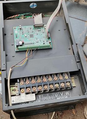 三晶变频器S022G3S030F3  实物图无上机