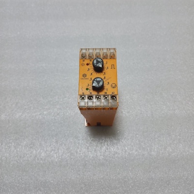 SCHLEICHER SPT 32 ZEITRELAIS 11302581 220240V