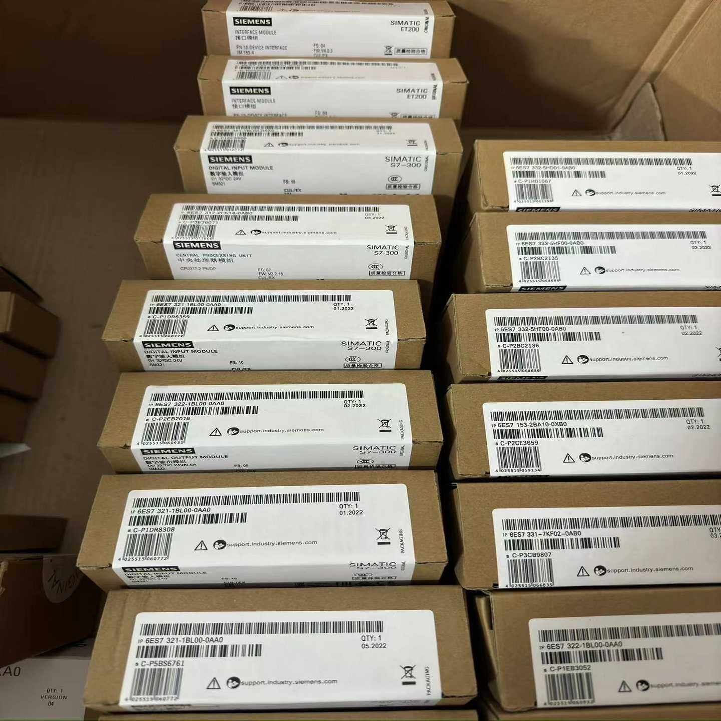 6ES7222-1HF22-0XA8  450~询价