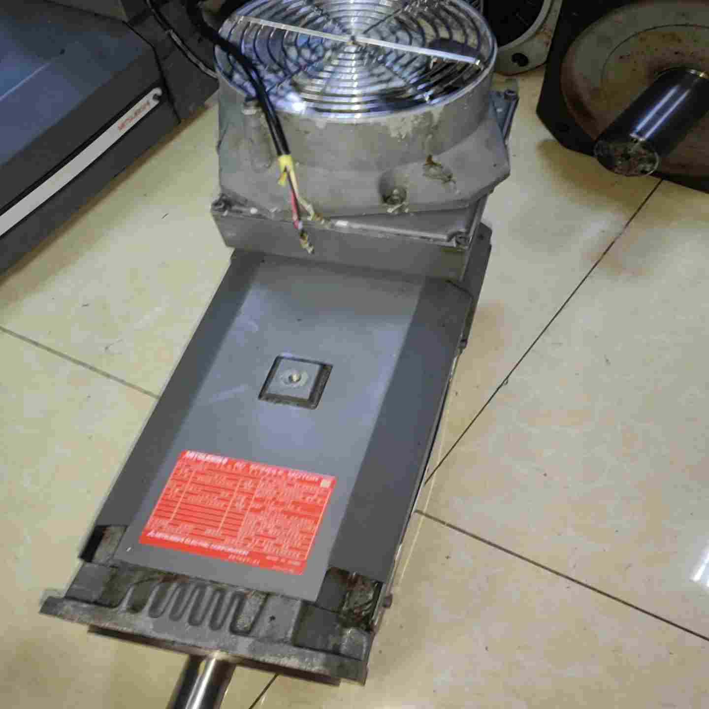 （议价）SJ-VLS15-11FZT-S02主轴电机，带中心出水