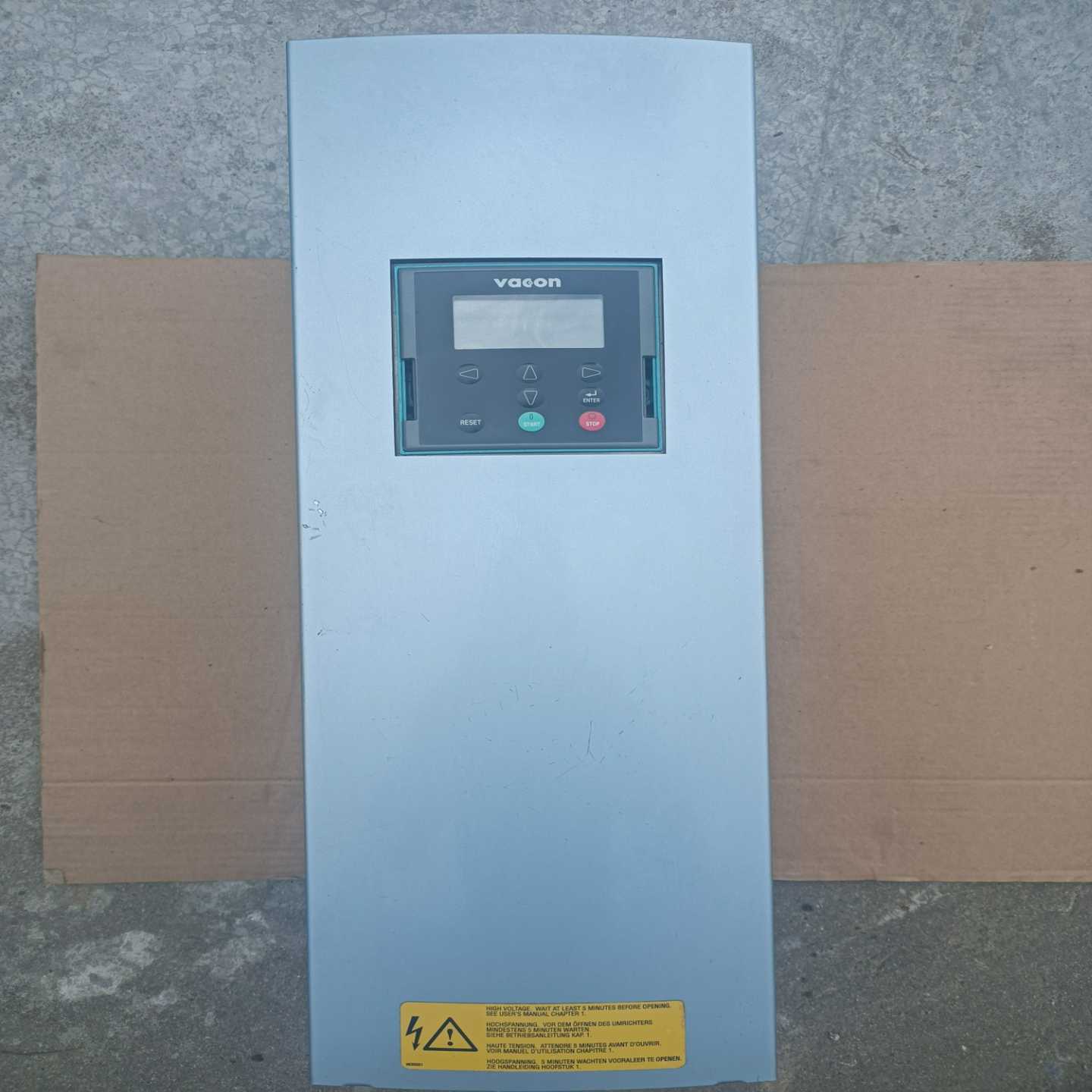 咨询-伟肯变频器，18.5CXS4G2I118.5/22千瓦