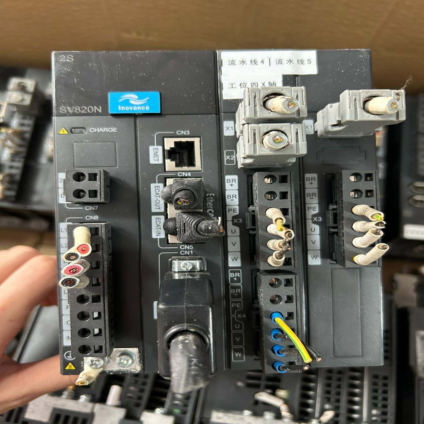 汇川SV820C1S2C1C，SV820C2S2C2C，{议价}