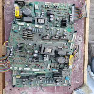 询价安川676V变频器驱动板