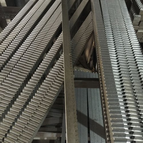 45钢标准齿条4模30*30*1米非标齿条标准齿条现货批发