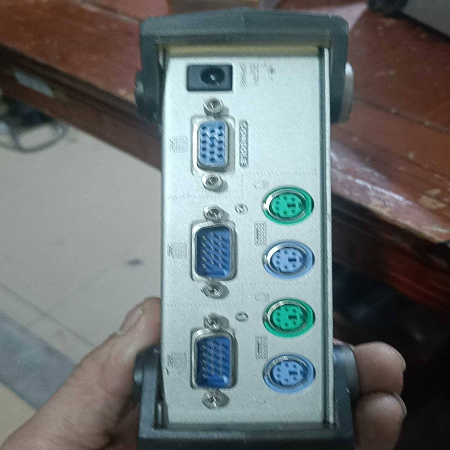 ATEN/宏正CS-82A电脑切换器，KVM切换器，就图片上--议价商品