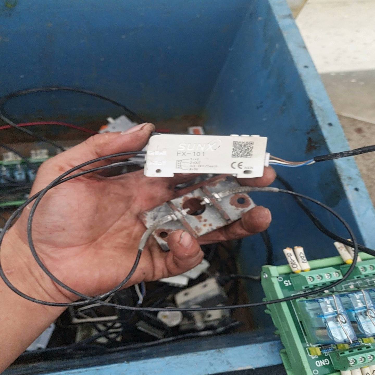 SUNX日本原装进口SUNX 神视 光纤放大器和光千，带线 缐传--议