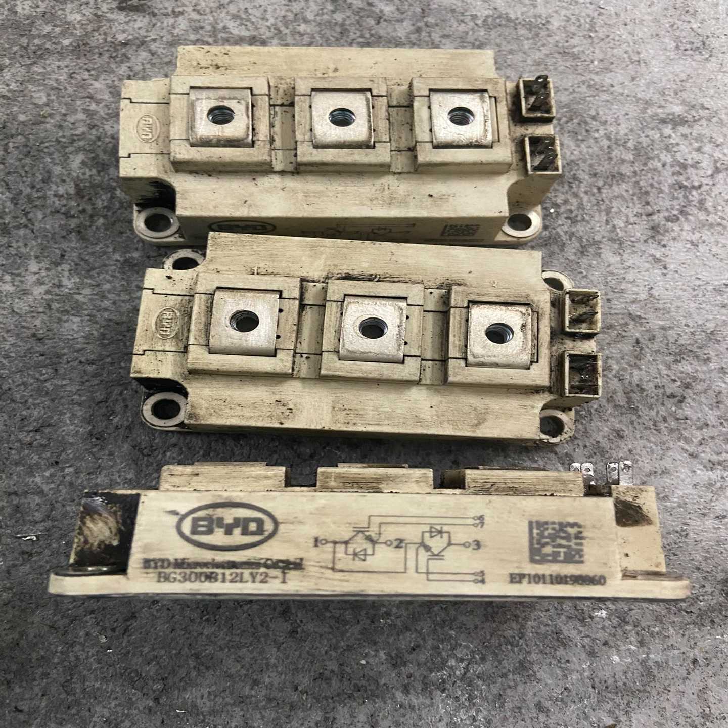 BG300B12LY2-1，300A1200V，IGBT，变询价