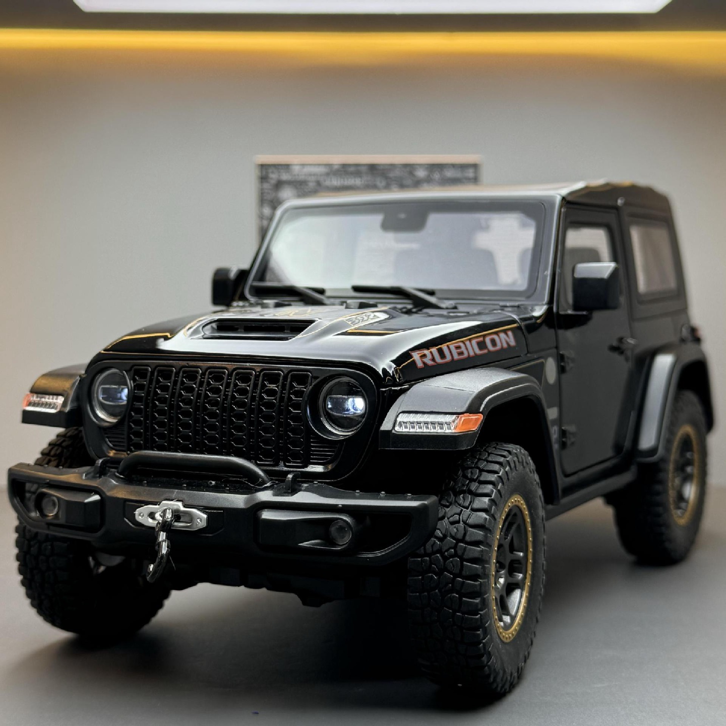 OK合金车模1:18罗宾汉密蓬越野车声光滑行玩具车音效模型摆件代发
