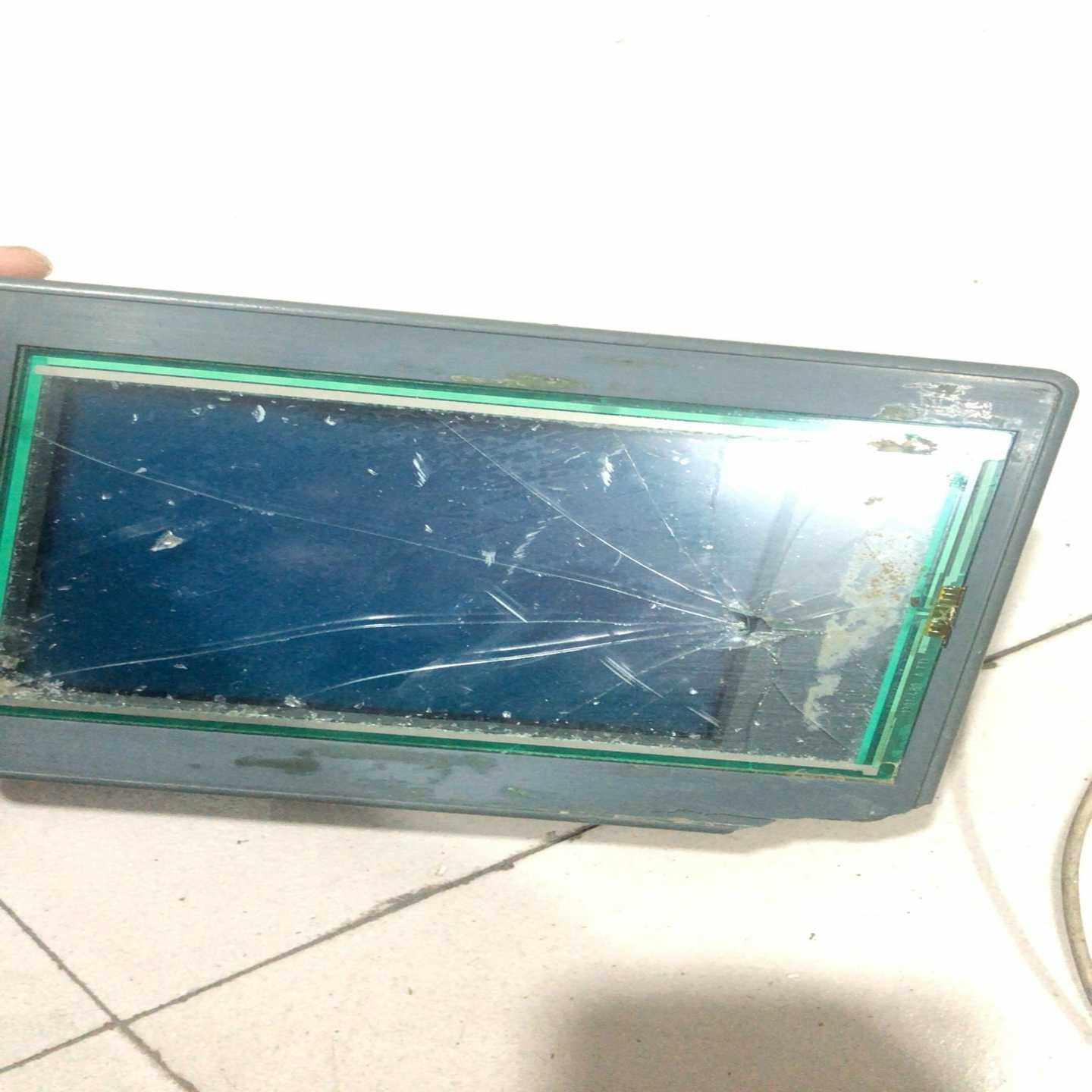 台达触摸屏DOP-AS57BSTD，外观狼狈，配件机50询价