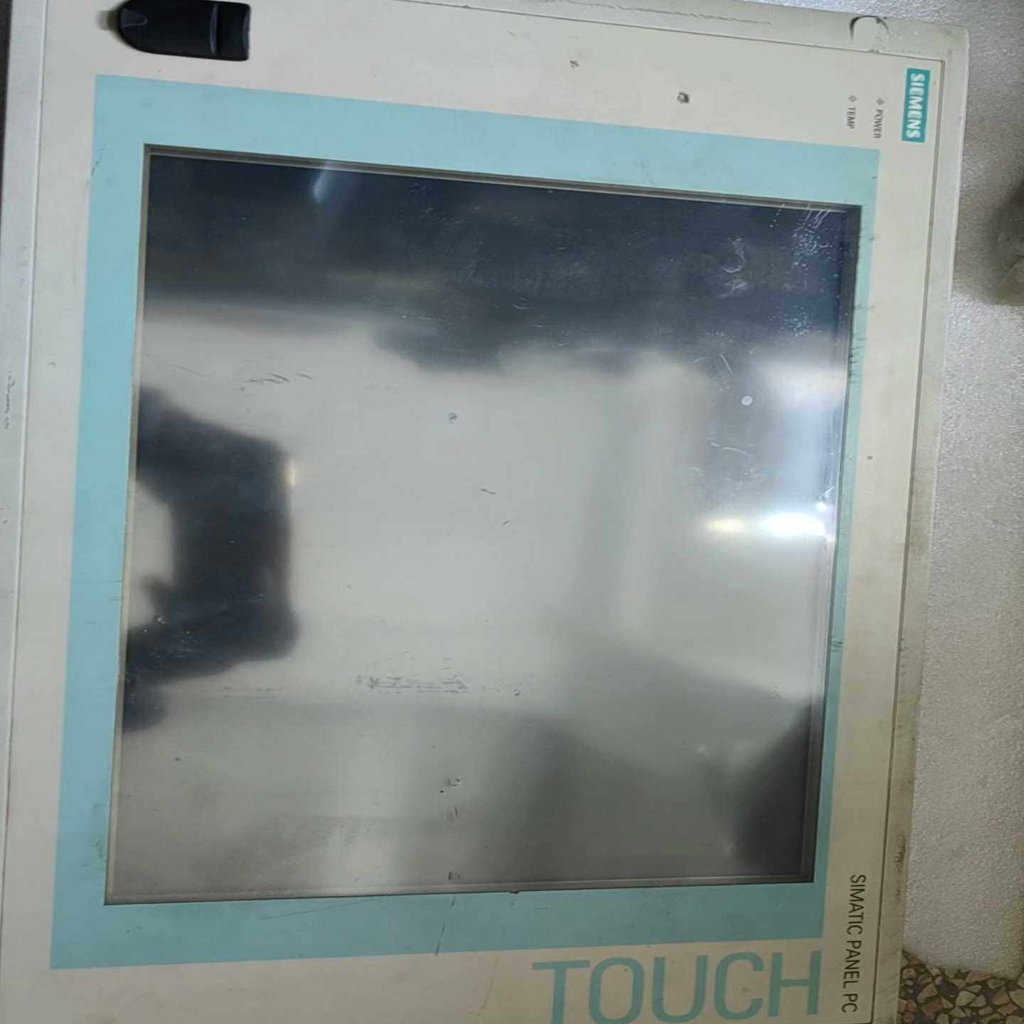 西门子SIMATICPANELPC触摸屏，15寸TFT--议价商品